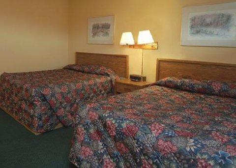 Econo Lodge Pratt Extérieur photo