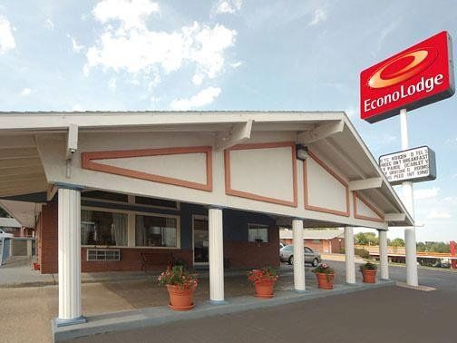 Econo Lodge Pratt Extérieur photo